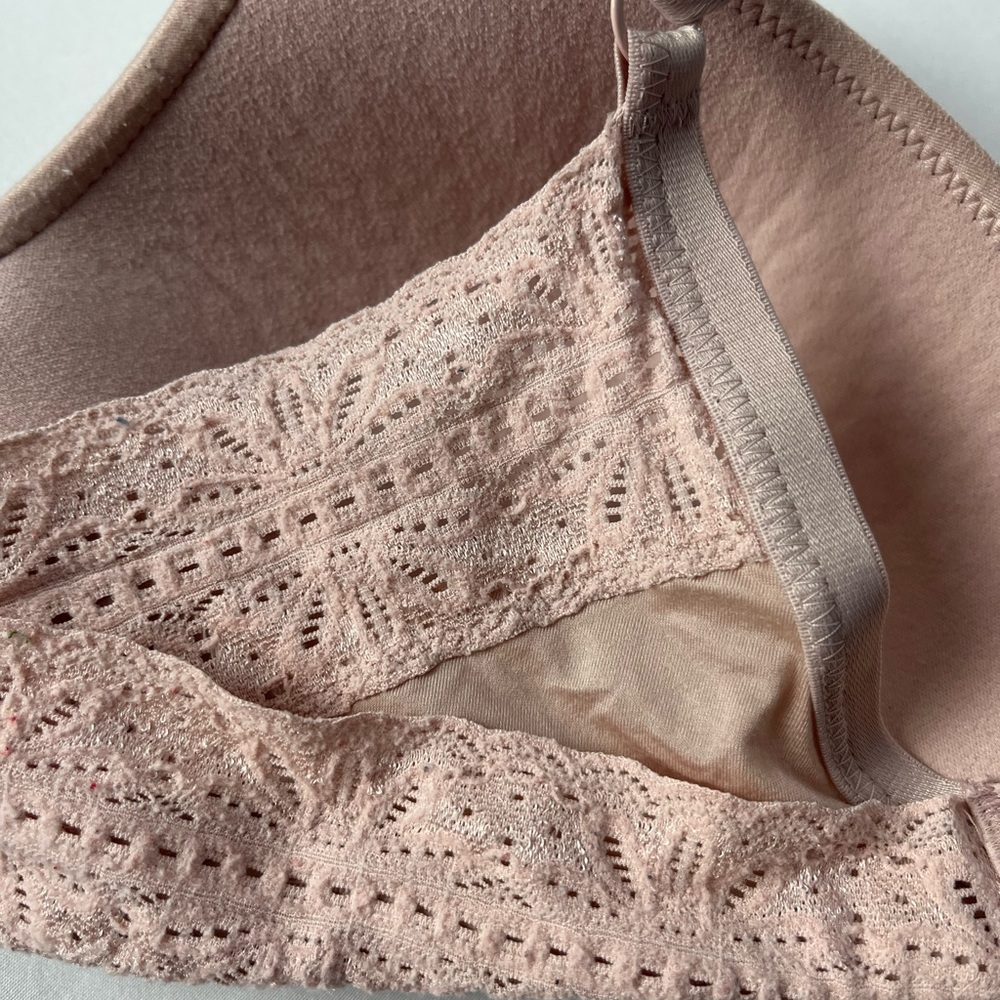 💥3/$13.00💥B.temp’t by Wacoal’s Bra 36B Bundle / Buy 3 items for $13.00 only - Picture 3 of 3
